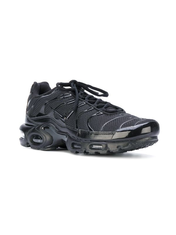 Nike Air Max Plus "Triple Black" sneakers