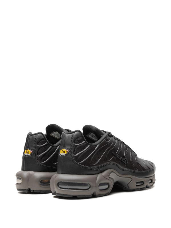 Nike Air Max Plus "Black Tea/Petra Brown" sneakers