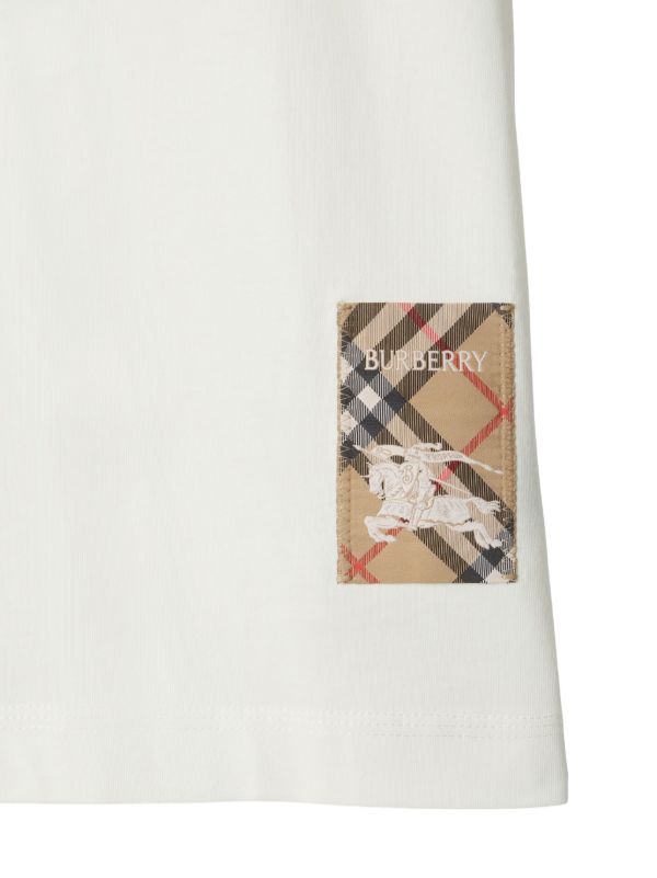 Burberry
EKD T-shirt