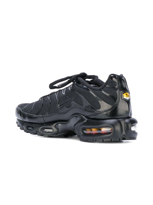 Nike Air Max Plus "Triple Black" sneakers