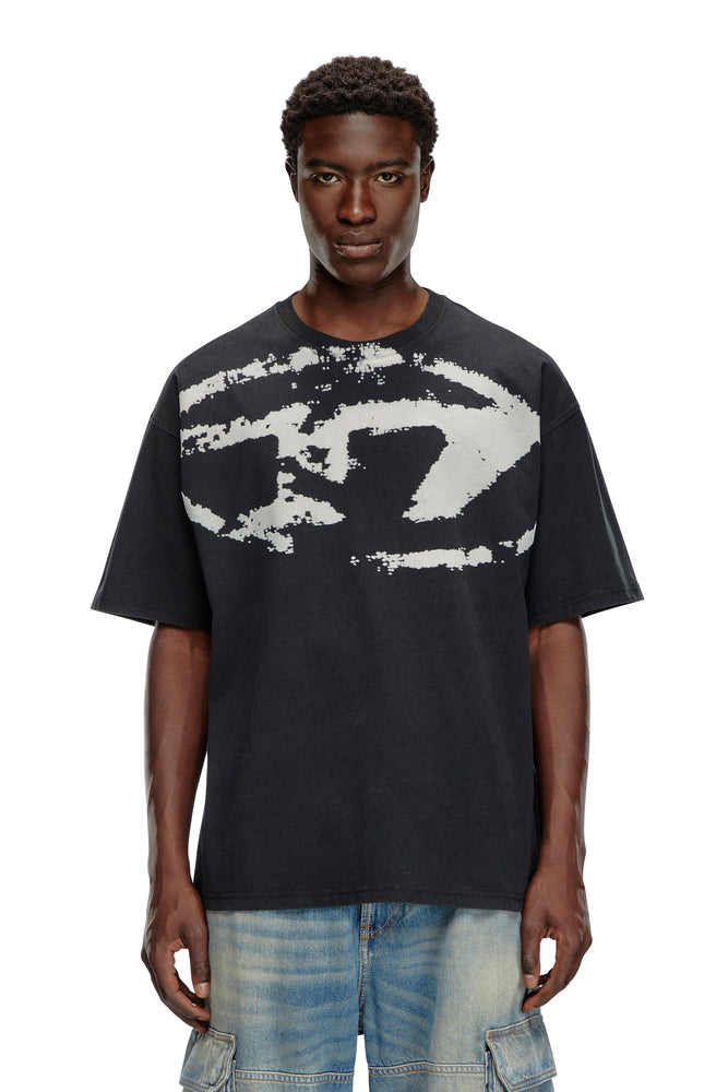 T-shirt with distressed flocked logo