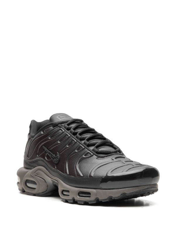 Nike Air Max Plus "Black Tea/Petra Brown" sneakers